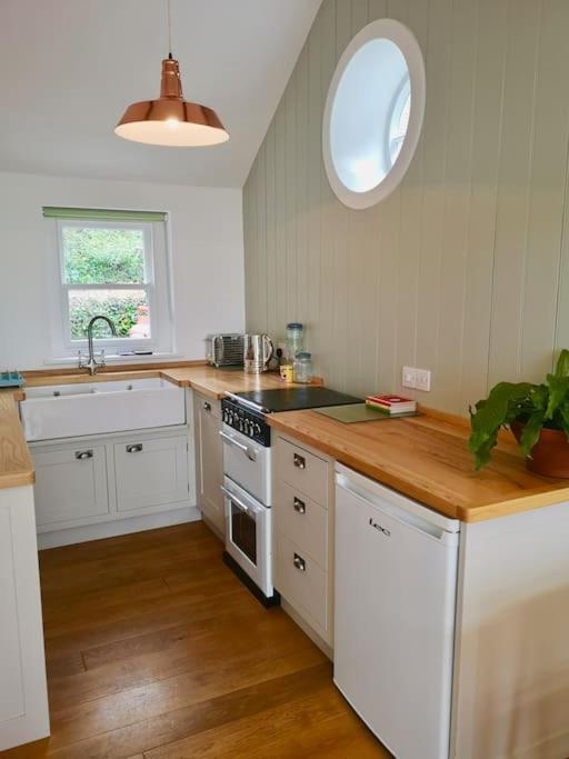 The Little Post House. A Perfect Village Retreat, With Stunning Views. Boscastle Buitenkant foto